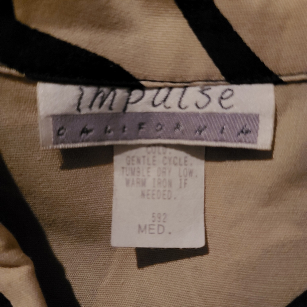 Impulse Size M Abstract Face Print Button Front C… - image 2